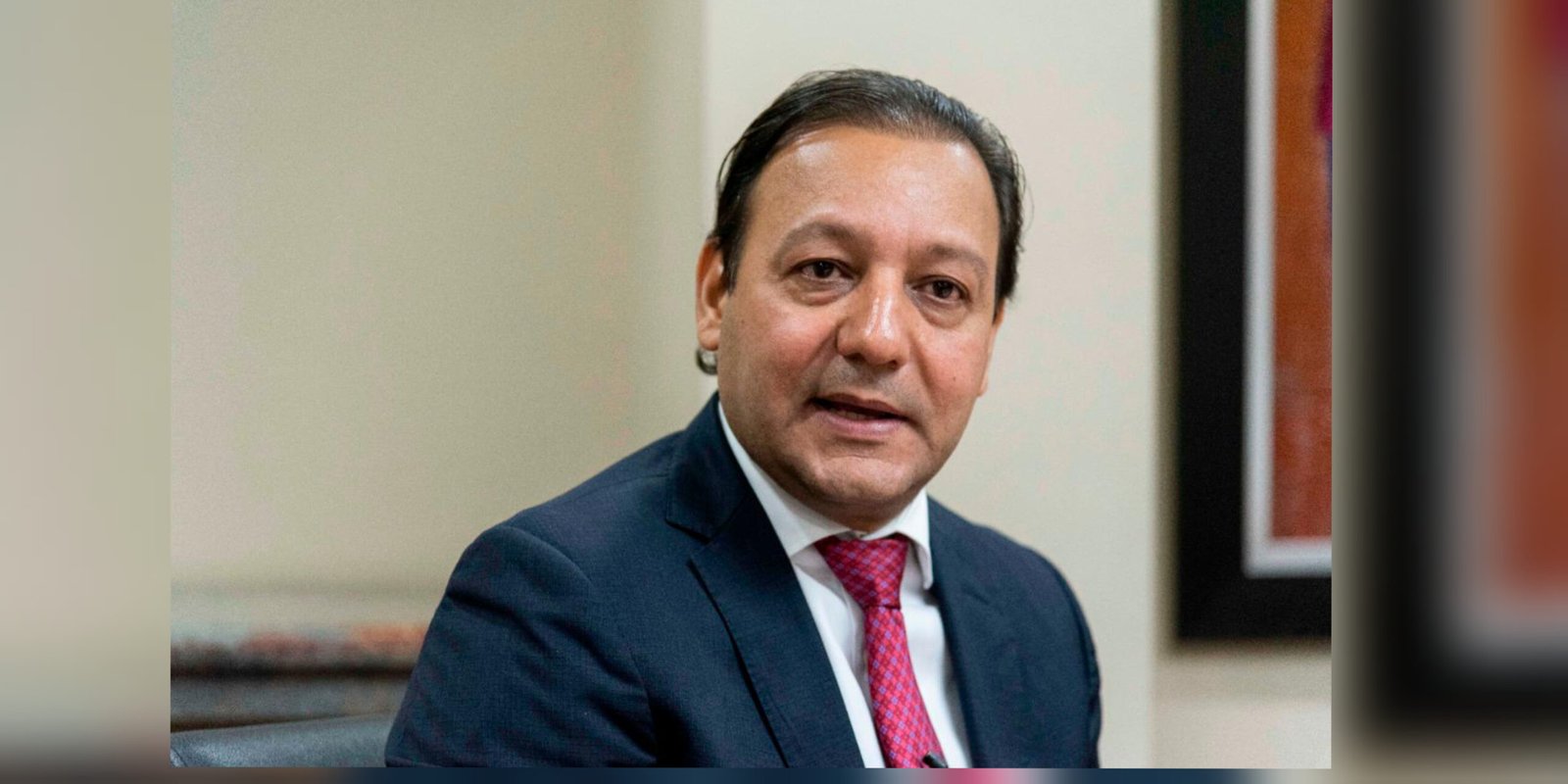 Inician embargo a cuentas de Abel Martínez y del Ayuntamiento por deuda de RD$9.5 millones