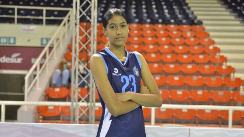 Institución Educativa de Voleibol Norteamericana escoge a la voleibolista hatomayorense Ángeles Betancourt