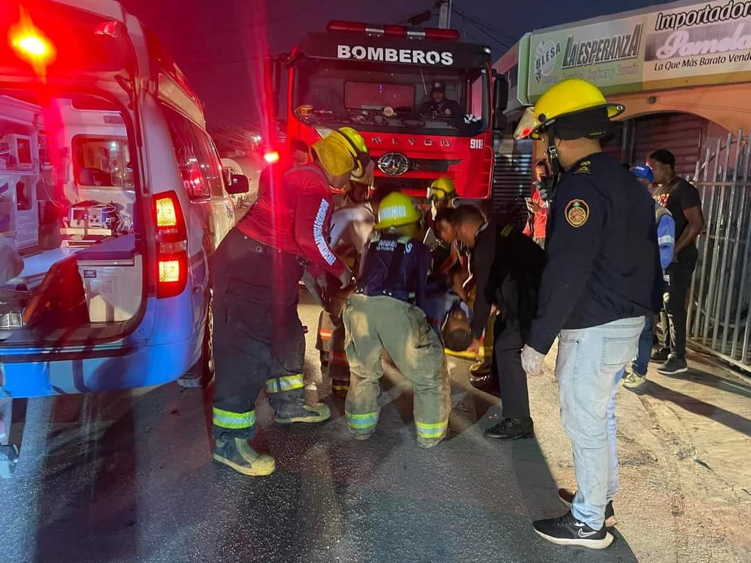 Accidente de tránsito deja un muerto y seis heridos en Verón