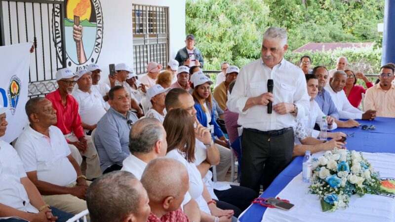 Miguel Vargas: “El gobierno plantea una situación de bonanza que no existe”