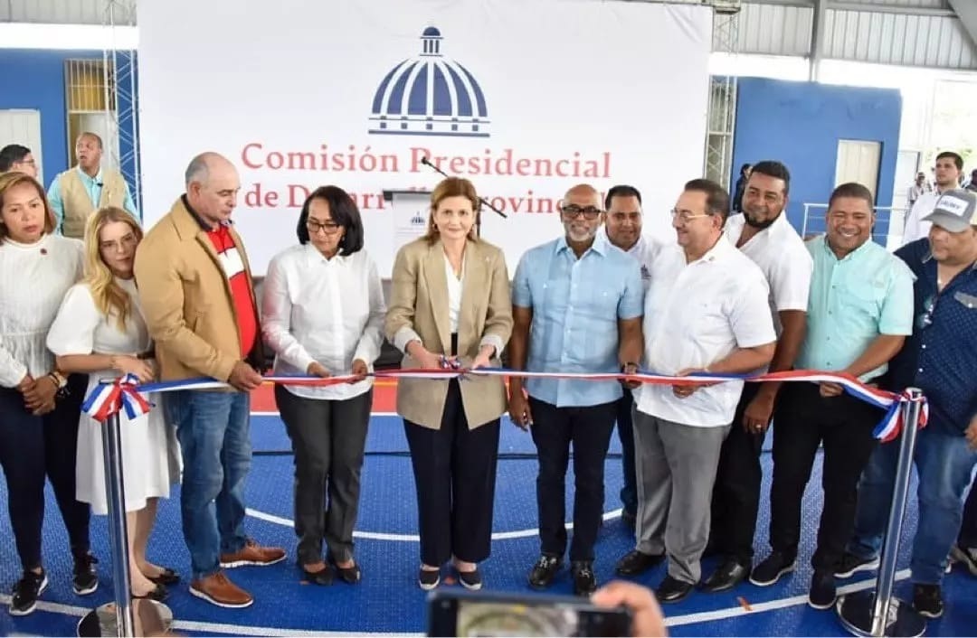 Gobierno entrega tres polideportivos en La Altagracia, El Seibo y Hato Mayor
